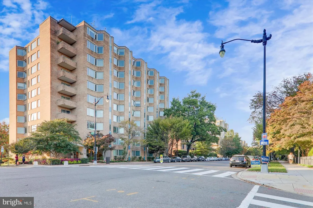 Washington Metro Area Real Estate | View 2800 Wisconsin Ave Nw, 505 | Listing