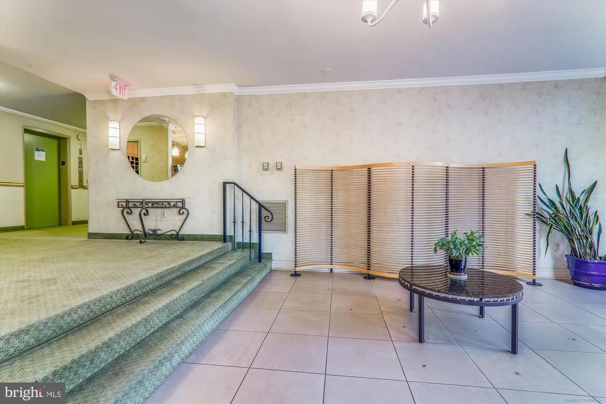 Washington Metro Area Real Estate | View 2800 Wisconsin Ave Nw, 505 | Listing