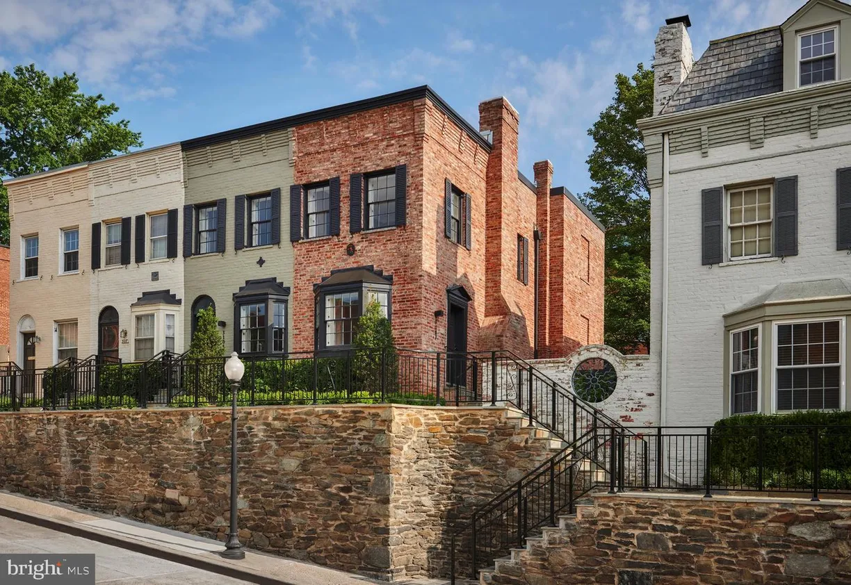Washington Metro Area Real Estate | View 1026 31st St Nw | 1 Bed