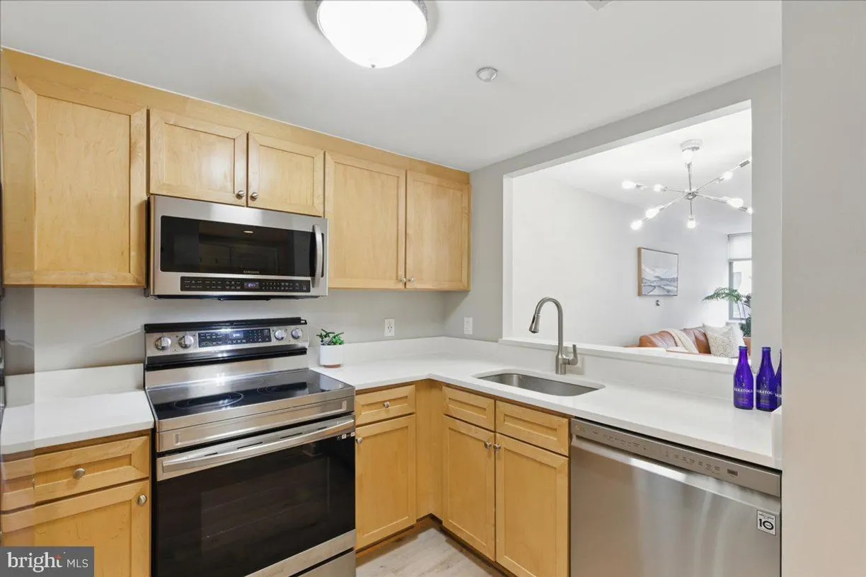 Washington Metro Area Real Estate | View 1150 K St Nw, 304 | Listing
