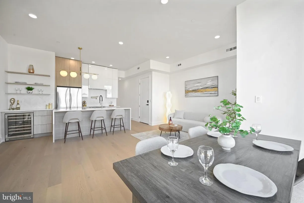 Washington Metro Area Real Estate | View 517 Montana Ave Ne, 4 | 3 Beds, 2 Baths