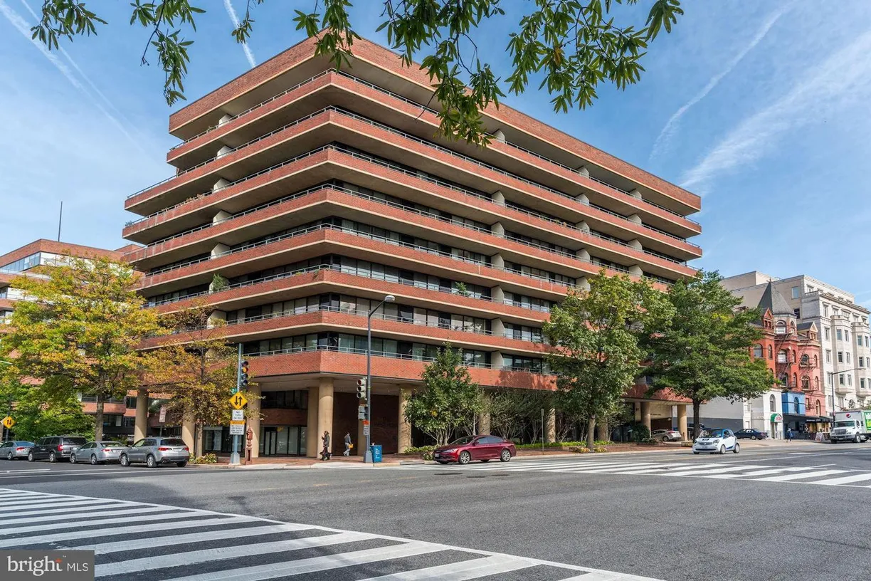 Washington Metro Area Real Estate | View 2555 Pennsylvania Ave Nw, 411 | 1 Bed, 1 Bath
