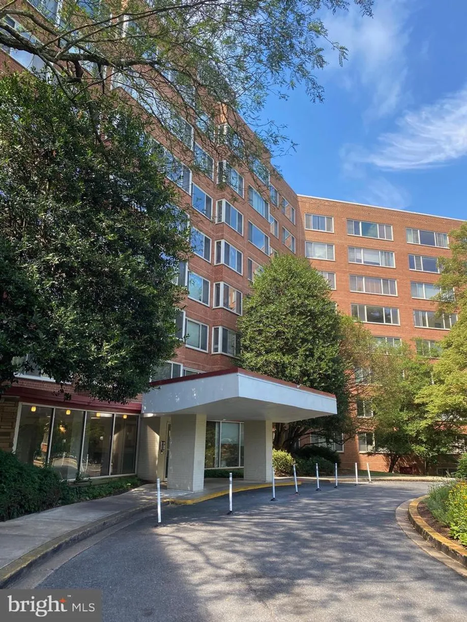 Washington Metro Area Real Estate | View 4000 Tunlaw Rd Nw, 414 | Listing