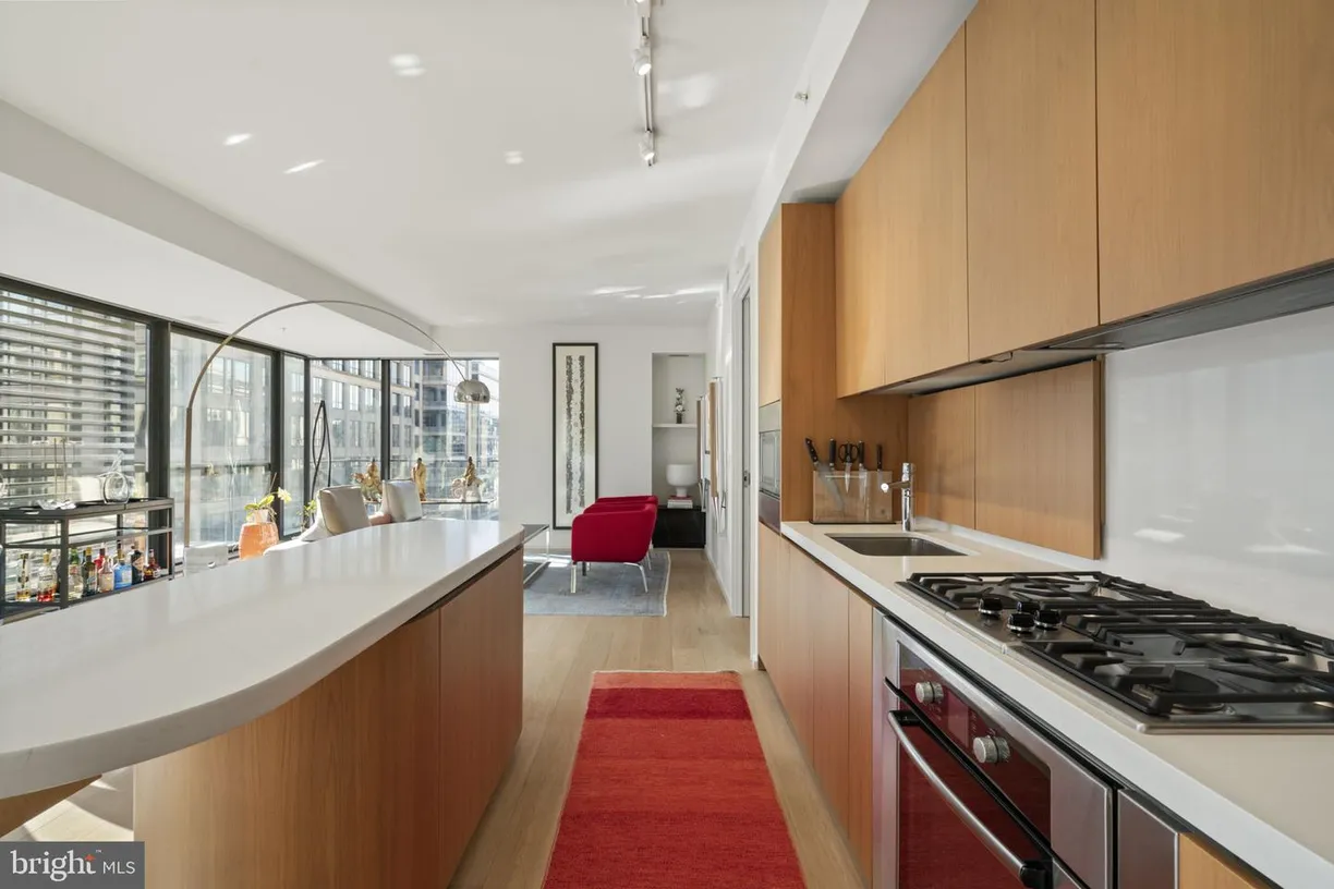 Washington Metro Area Real Estate | View 925 H St Nw, 710 | Listing