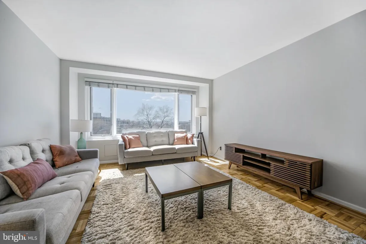 Washington Metro Area Real Estate | View 2475 Virginia Ave Nw, 627 | Listing