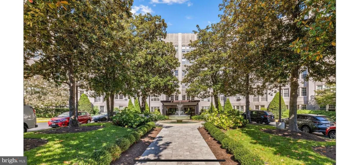 Washington Metro Area Real Estate | View 2737 Devonshire Pl Nw, 7 | 2 Beds, 1 Bath