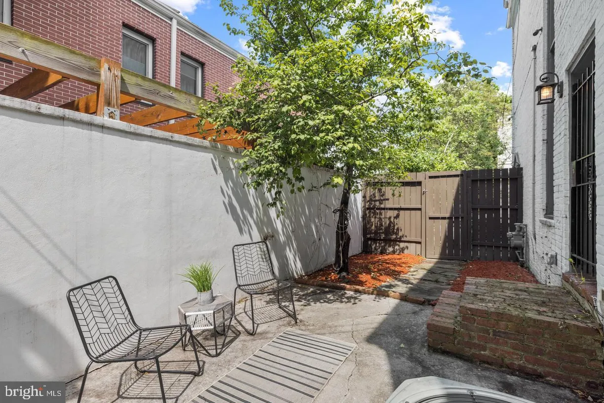 Washington Metro Area Real Estate | View 624 Pickford Pl Ne | 2 Beds