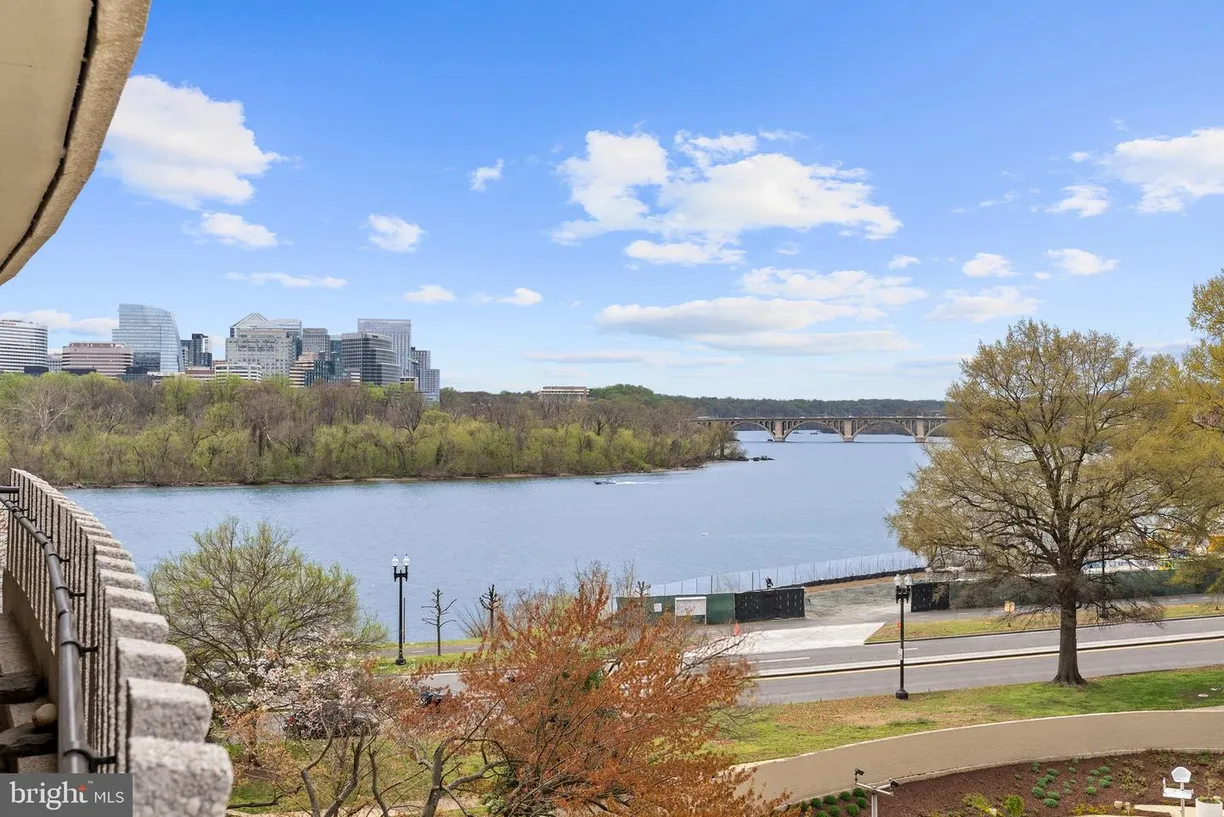 Washington Metro Area Real Estate | View 700 New Hampshire Ave Nw, 508 | 1 Bed, 2 Baths