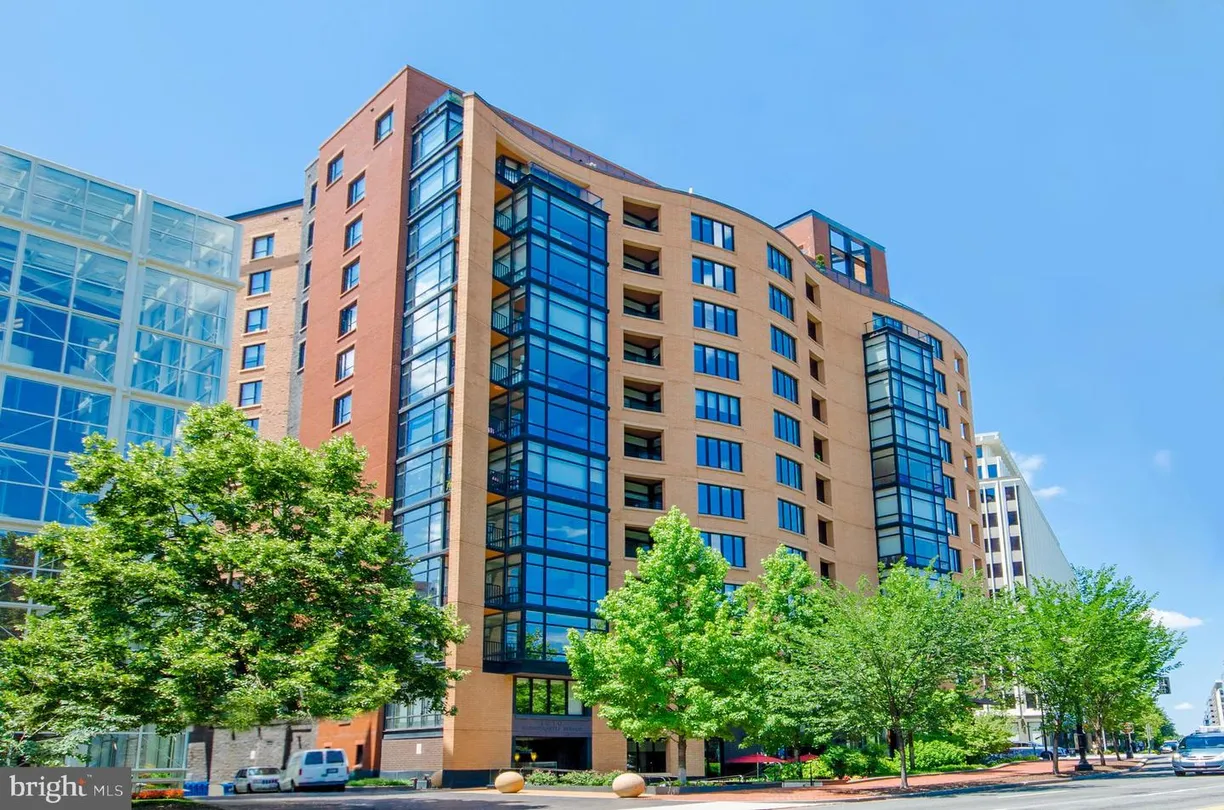 Washington Metro Area Real Estate | View 1010 Massachusetts Ave Nw, 805 | 1 Bed, 1 Bath