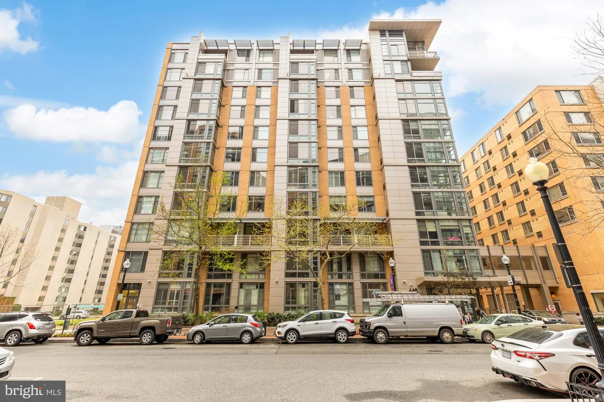 Washington Metro Area Real Estate | View 440 L St Nw, 311 | 2 Beds, 2 Baths