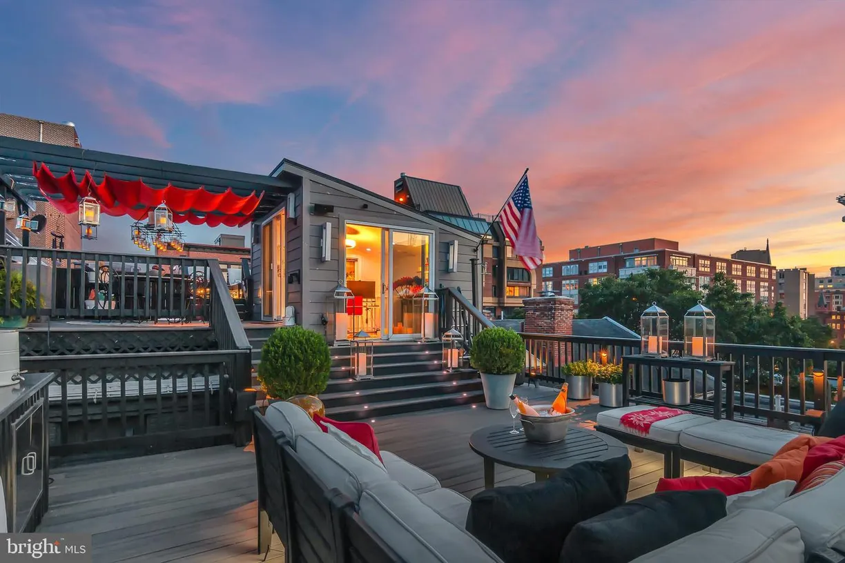 Washington Metro Area Real Estate | View 1217 N St Nw, penthouse | 3 Beds, 2 Baths