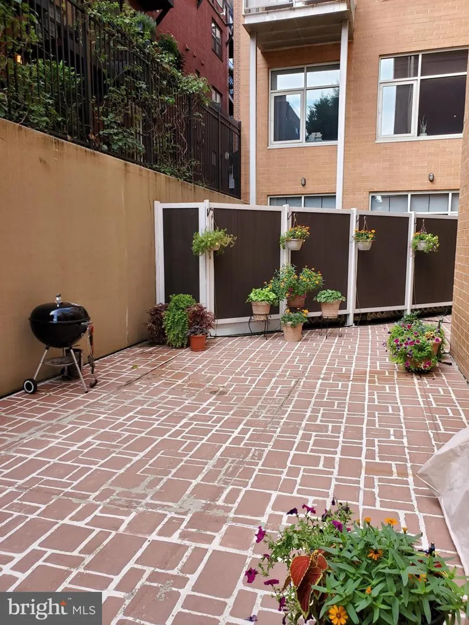 Washington Metro Area Real Estate | View 1348 Euclid St Nw, 6 | Listing