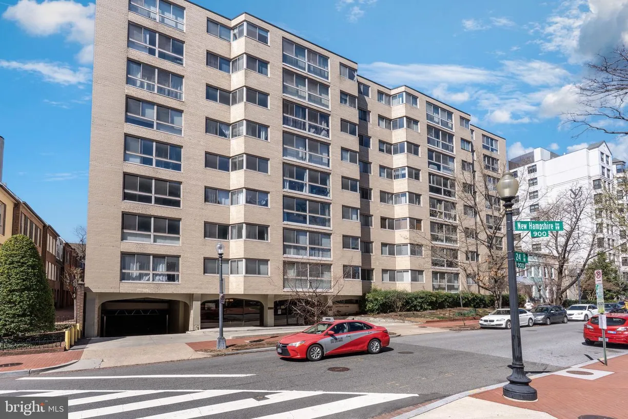 Washington Metro Area Real Estate | View 922 24th St Nw, 321 | 1 Bed