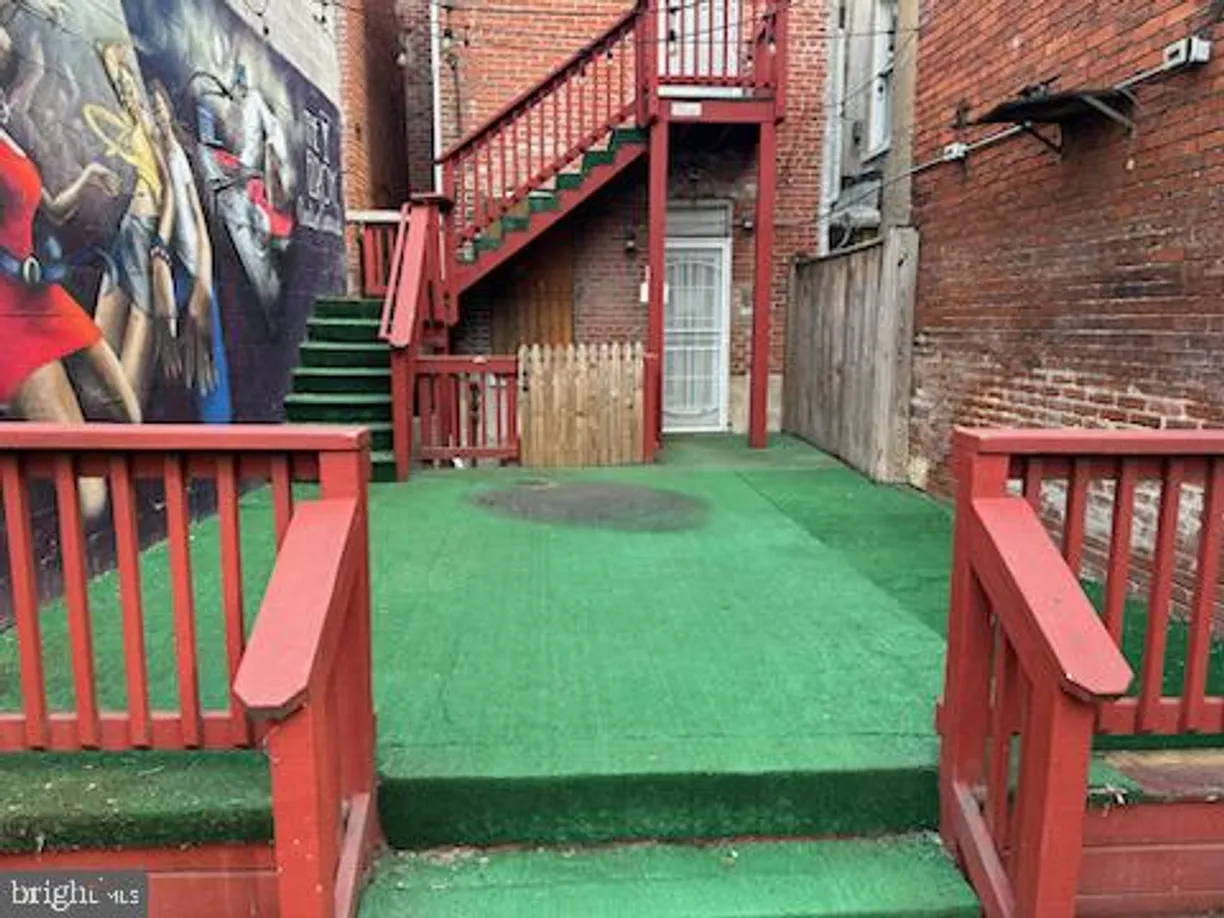 Washington Metro Area Real Estate | View 1423 H St Ne | Listing