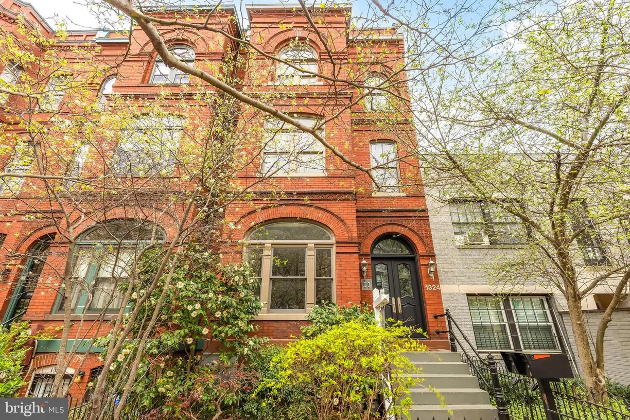 Washington Metro Area Real Estate | View 1324 Q St Nw, penthouse | Listing