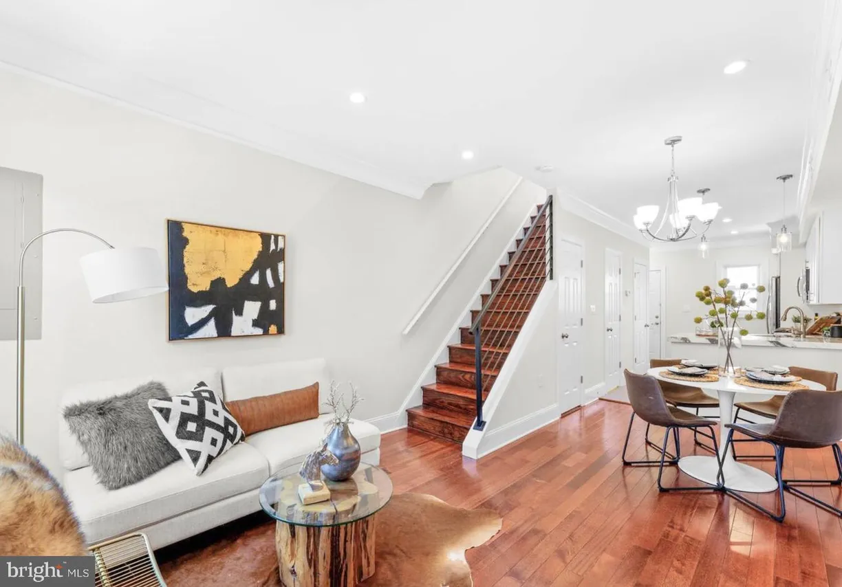 Washington Metro Area Real Estate | View 649 20th St Ne | 2 Beds