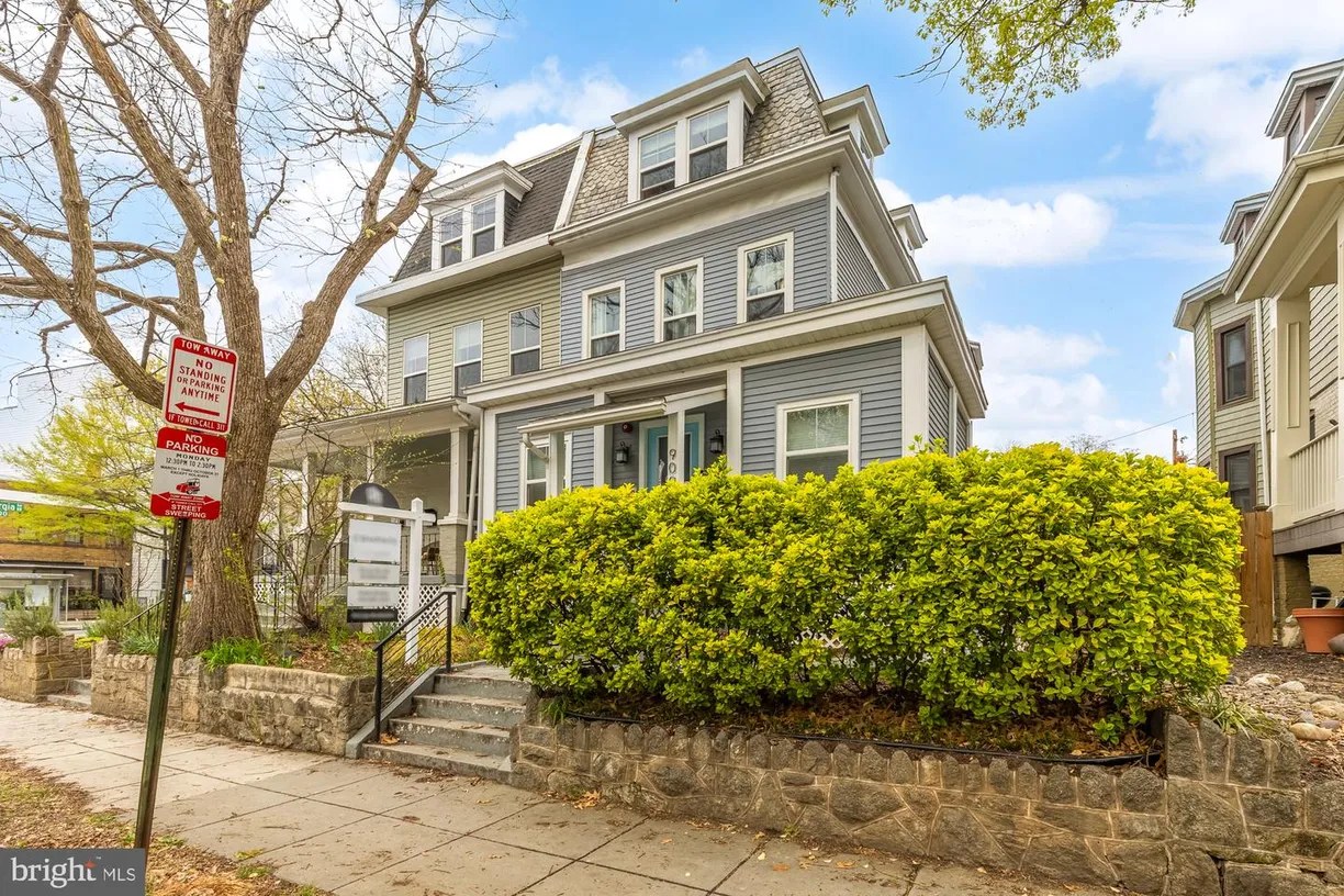Washington Metro Area Real Estate | View 909 Webster St Nw, 1 | 2 Beds, 2 Baths