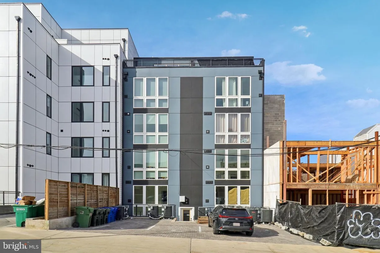 Washington Metro Area Real Estate | View 2213 M St Ne, 4 | Listing