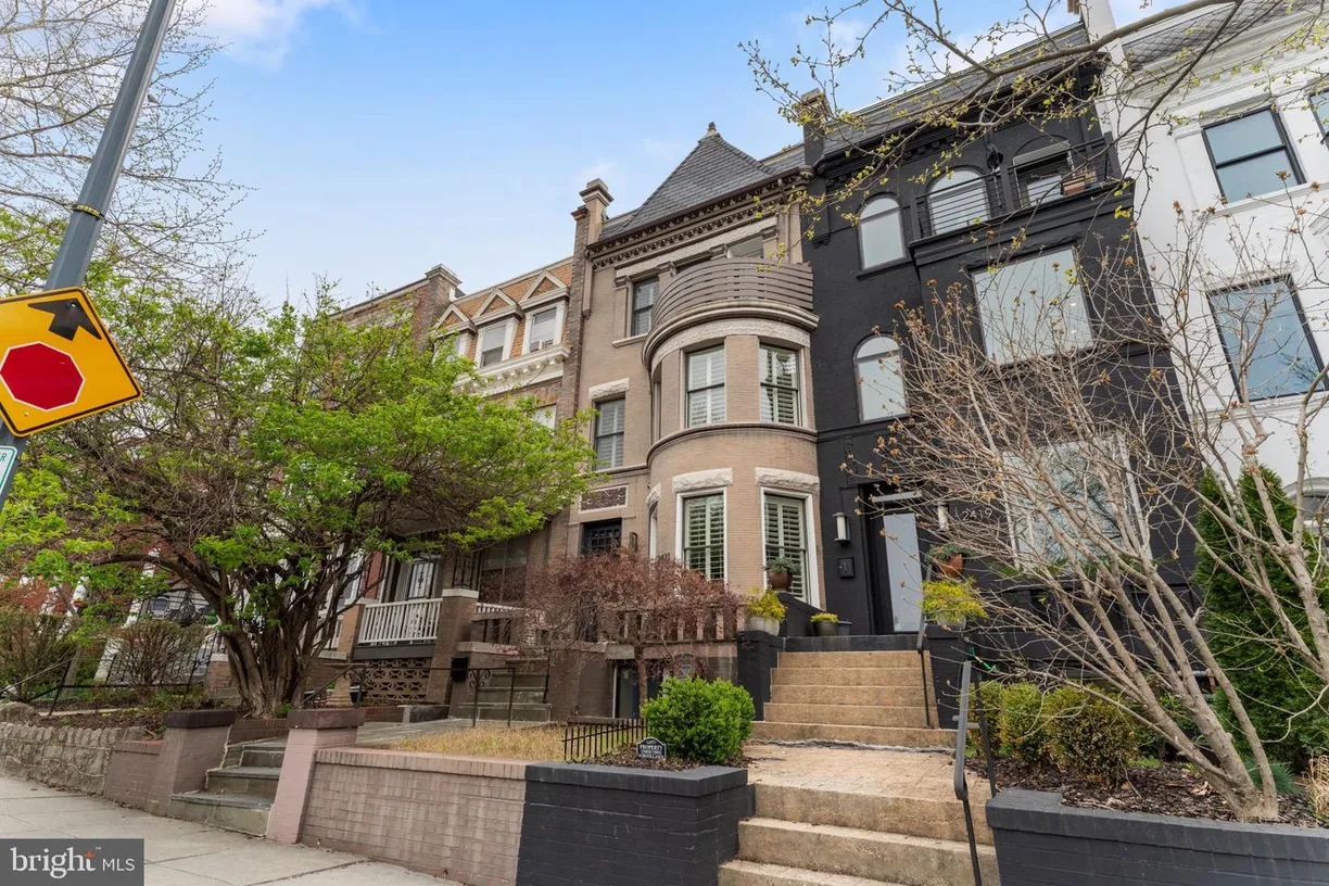 Washington Metro Area Real Estate | View 2421 1st St Nw | 4 Beds