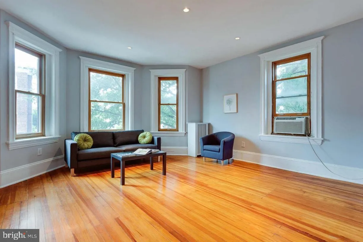 Washington Metro Area Real Estate | View 1419 R St Nw, 33 | Listing