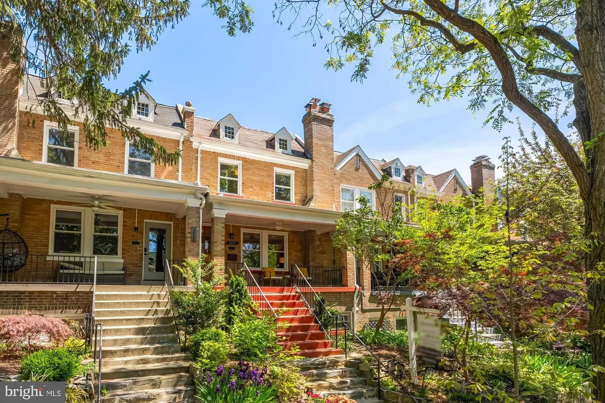 Washington Metro Area Real Estate | View 3221 Walbridge Pl Nw | 4 Beds, 4 Baths