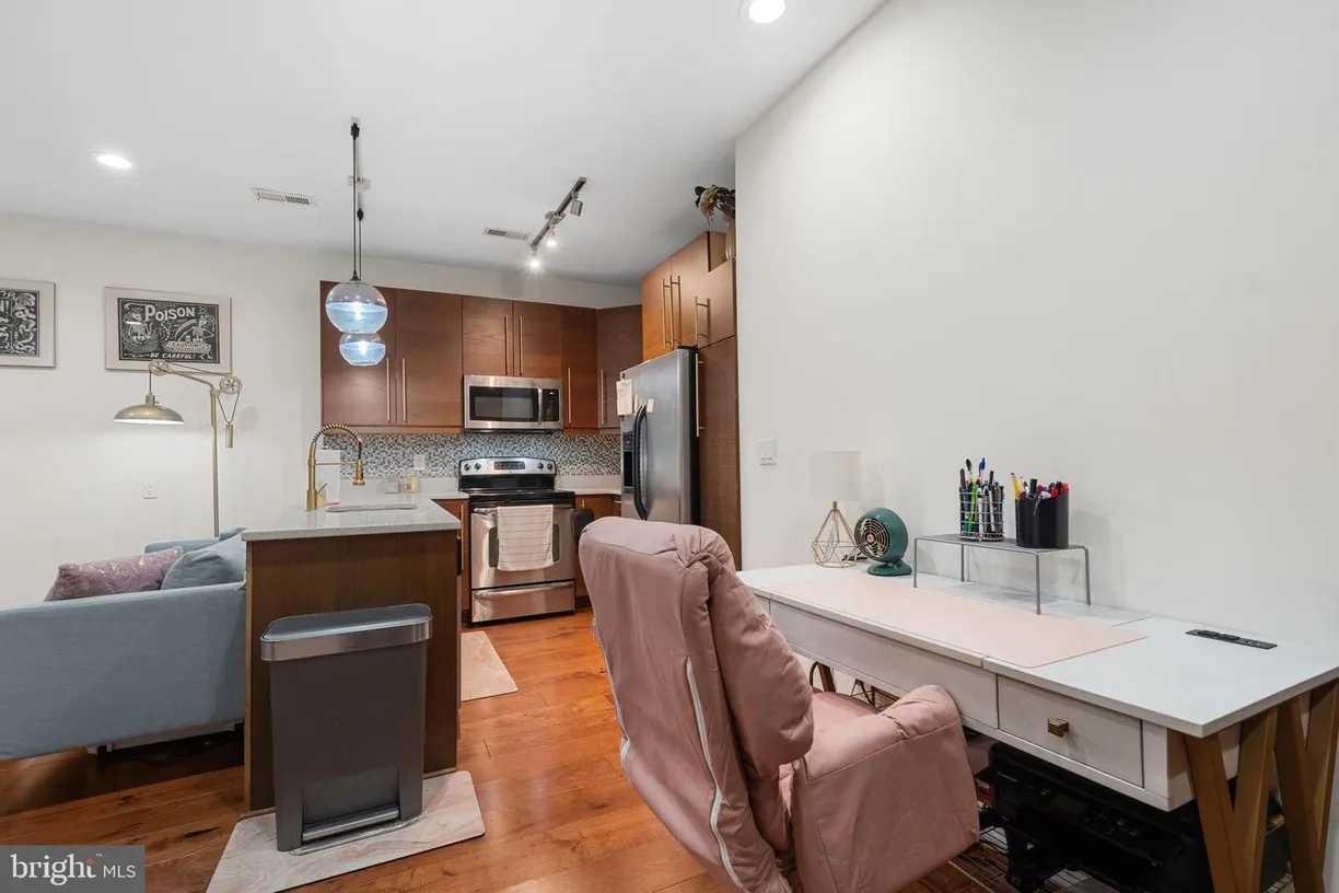 Washington Metro Area Real Estate | View 1215 10th St Nw, 2 | Listing