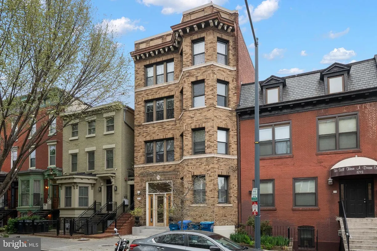 Washington Metro Area Real Estate | View 1215 10th St Nw, 2 | 1 Bed, 1 Bath