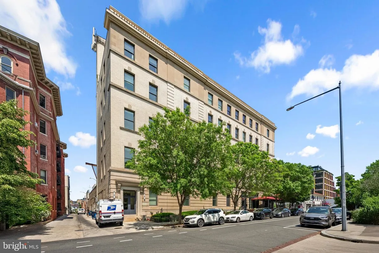 Washington Metro Area Real Estate | View 1401 R St Nw, 304 | 1 Bed, 1 Bath