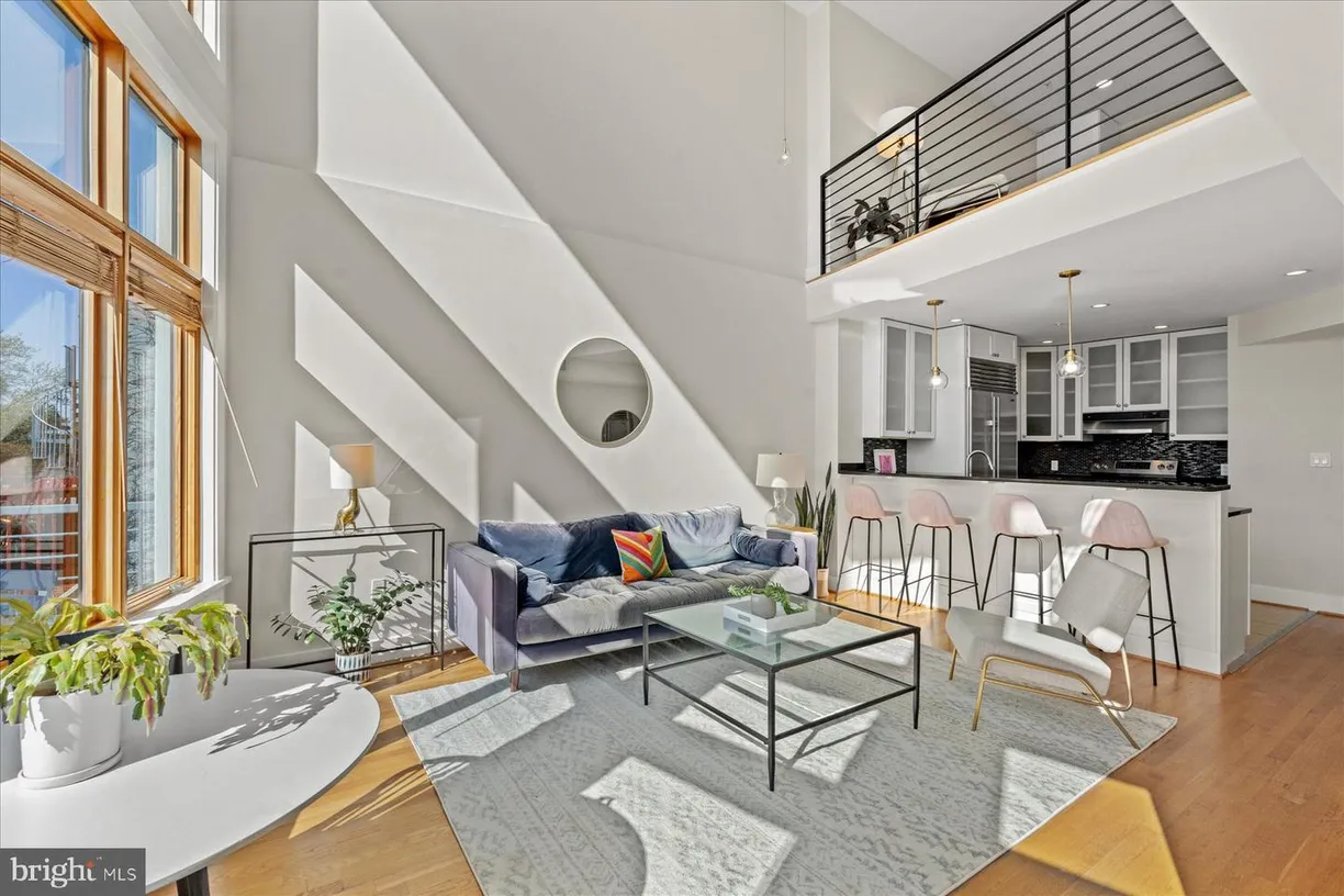 Washington Metro Area Real Estate | View 1418 11th St Nw, 4 | 2 Beds, 1 Bath