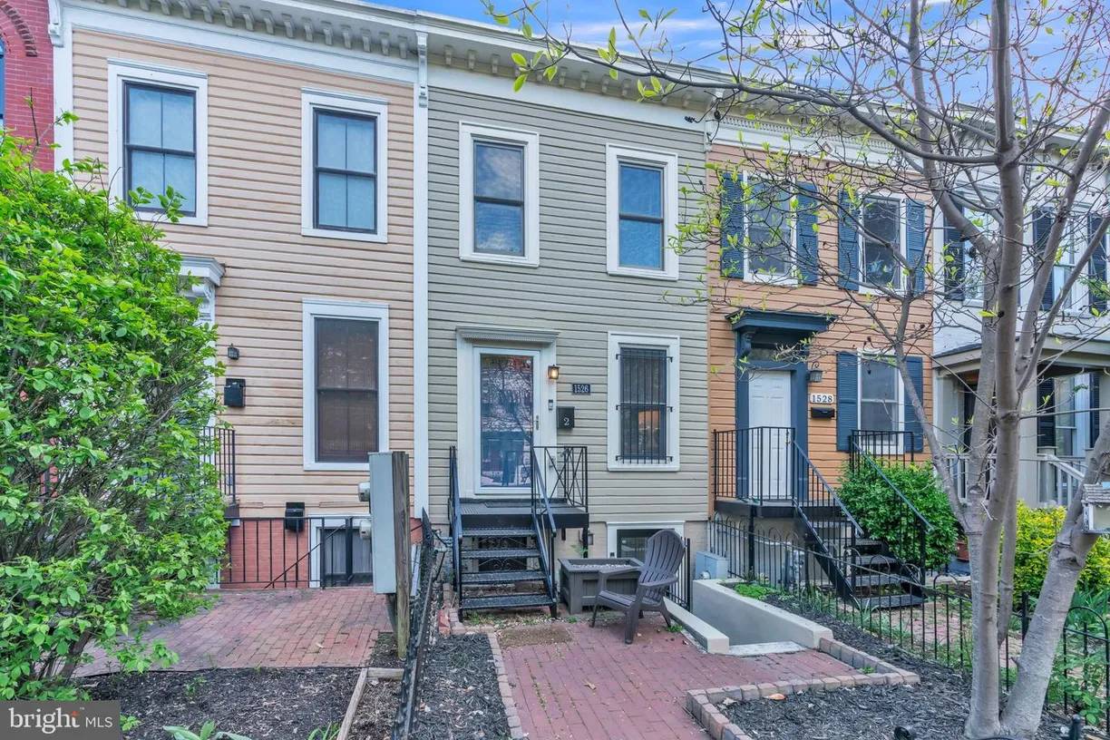 Washington Metro Area Real Estate | View 1526 8th St Nw, 2 | 3 Beds, 3 Baths