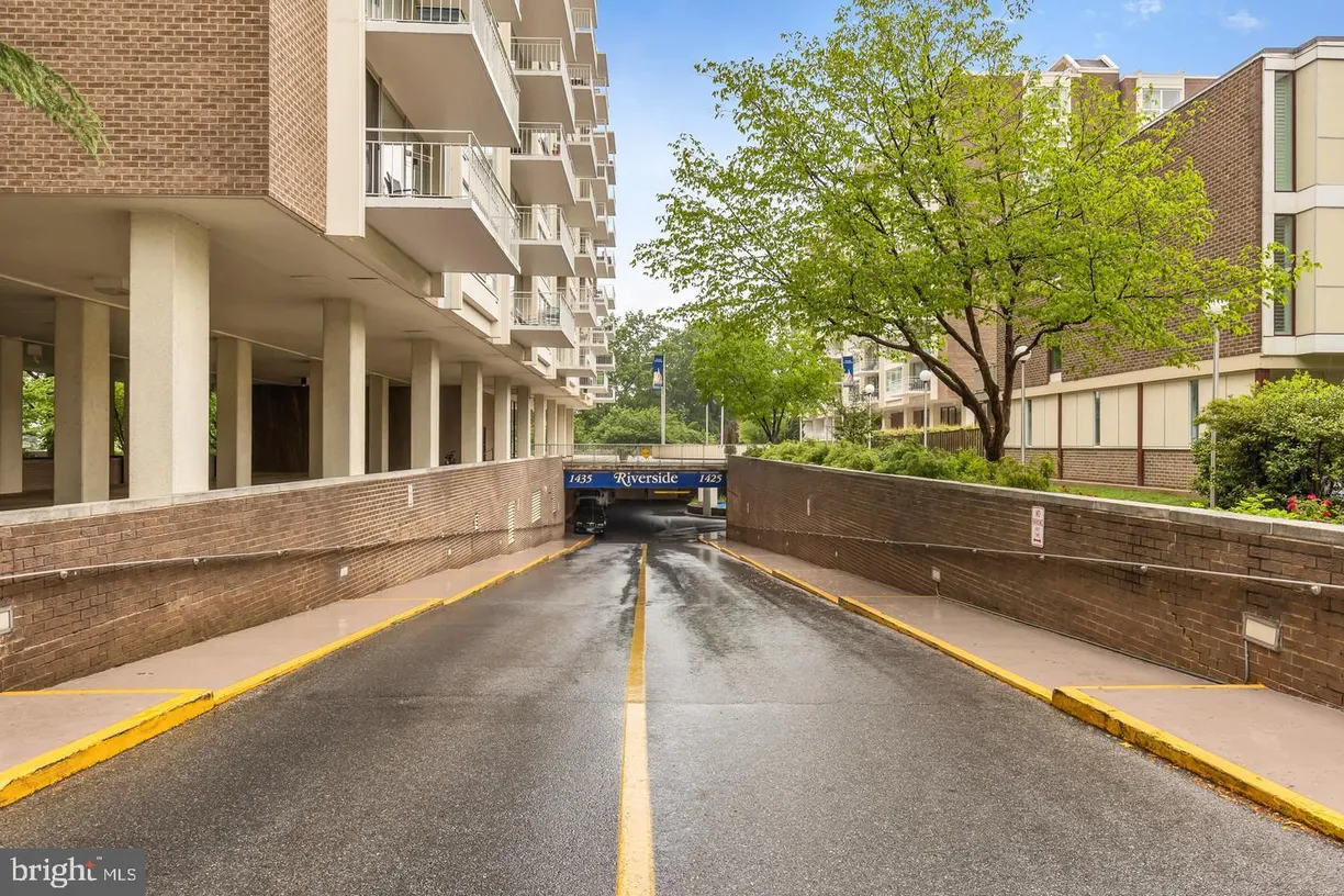 Washington Metro Area Real Estate | View 1425 4th St Sw, a114 | Listing