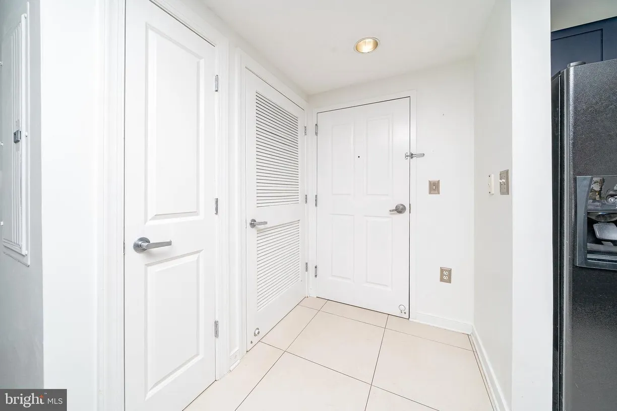 Washington Metro Area Real Estate | View 777 7th St Nw, 1115 | Listing