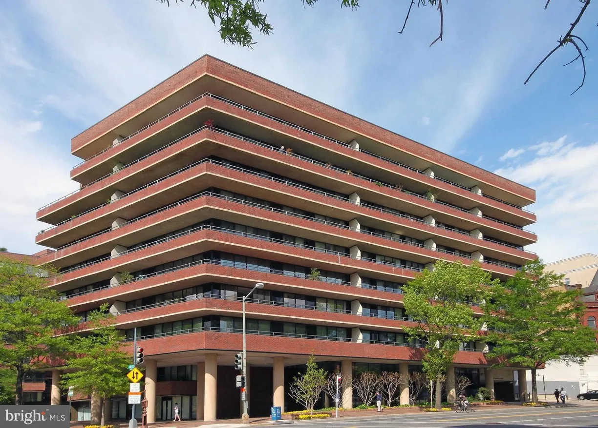 Washington Metro Area Real Estate | View 2555 Pennsylvania Ave Nw, 915 | 2 Beds