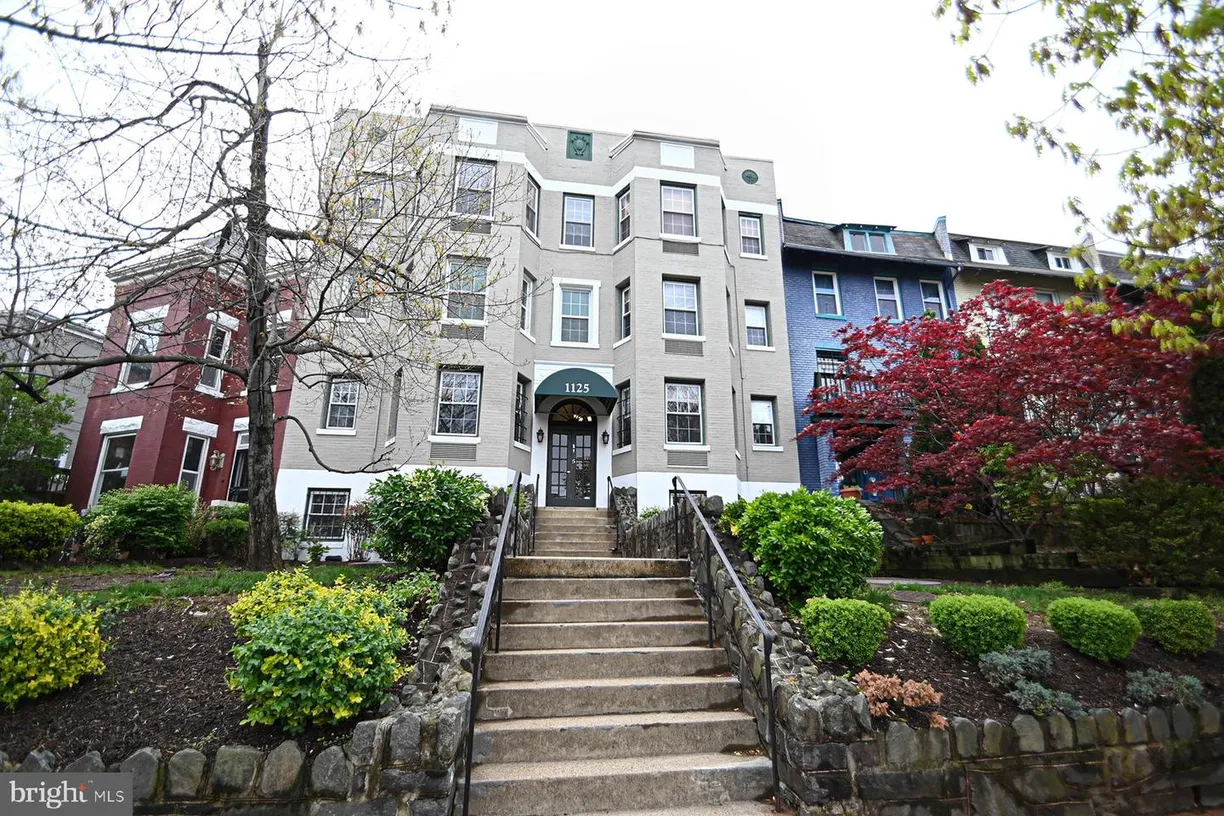 Washington Metro Area Real Estate | View 1125 Maryland Ave Ne, 11 | Listing