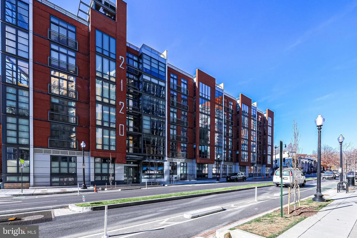 Washington Metro Area Real Estate | View 2120 Vermont Ave Nw, 13 | 1 Bed, 1 Bath