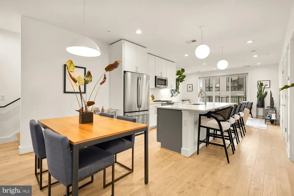 Washington Metro Area Real Estate | View 2234 11th St Nw, 302 | Listing