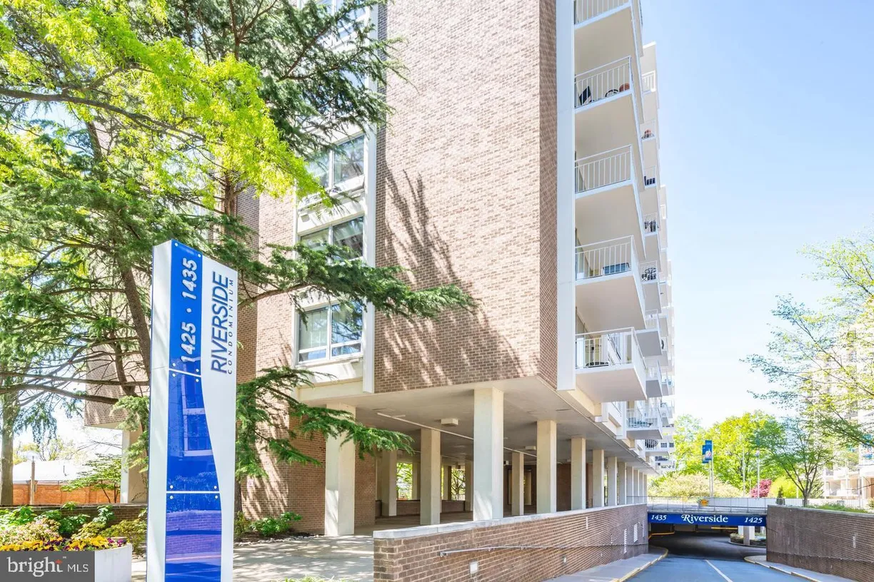 Washington Metro Area Real Estate | View 1425 4th St Sw, a415 | Listing