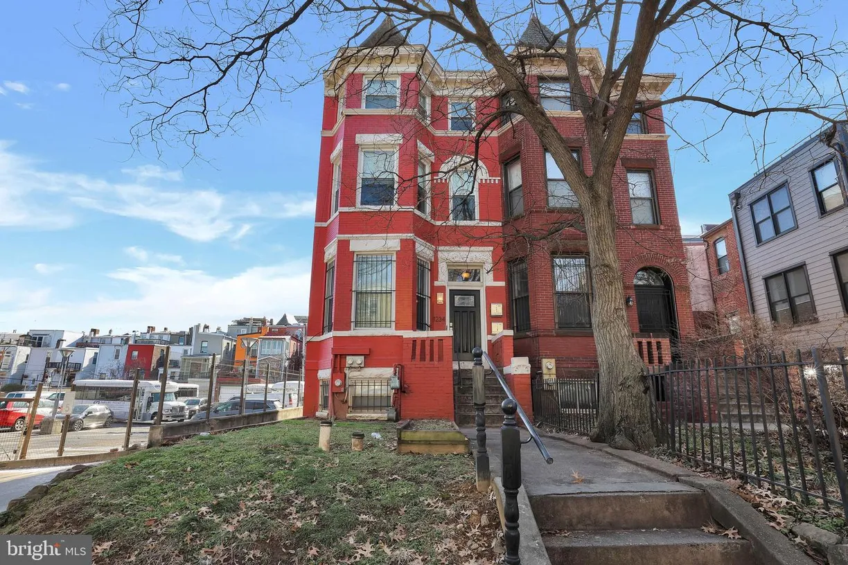 Washington Metro Area Real Estate | View 1234 Harvard St Nw, 1a | 2 Beds