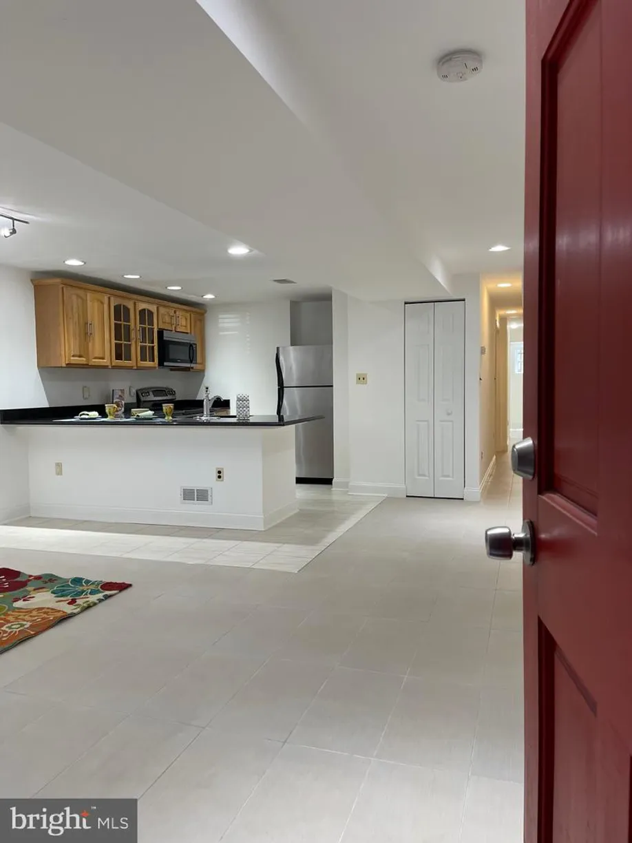 Washington Metro Area Real Estate | View 1351 Massachusetts Ave Se, c | 2 Beds