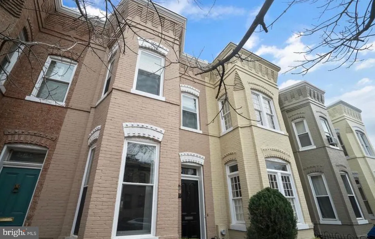 Washington Metro Area Real Estate | View 1319 35th St Nw | Listing