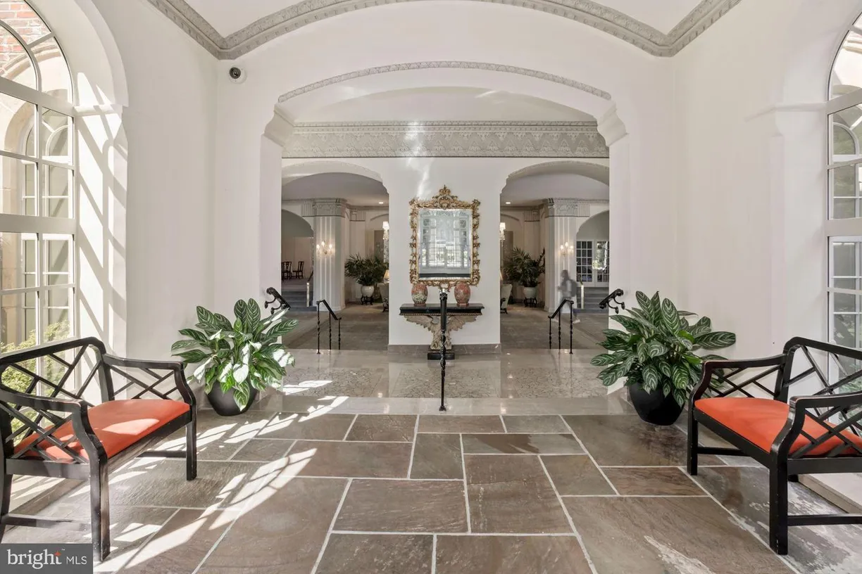Washington Metro Area Real Estate | View 4000 Cathedral Ave Nw, 248b | Listing