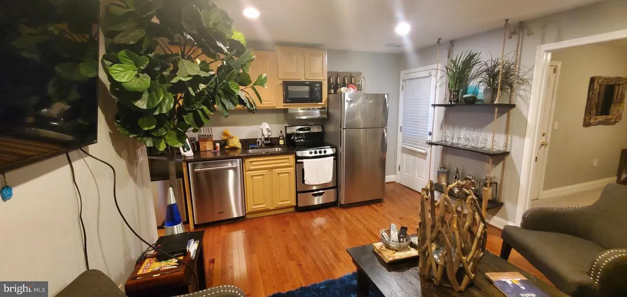 Washington Metro Area Real Estate | View 1153 Neal St Ne, 2 | Listing