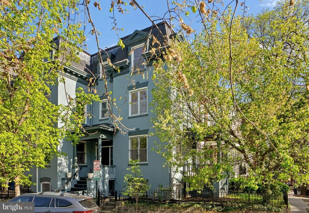 Washington Metro Area Real Estate | View 1616 Kilbourne Pl Nw | 7 Beds, 3 Baths