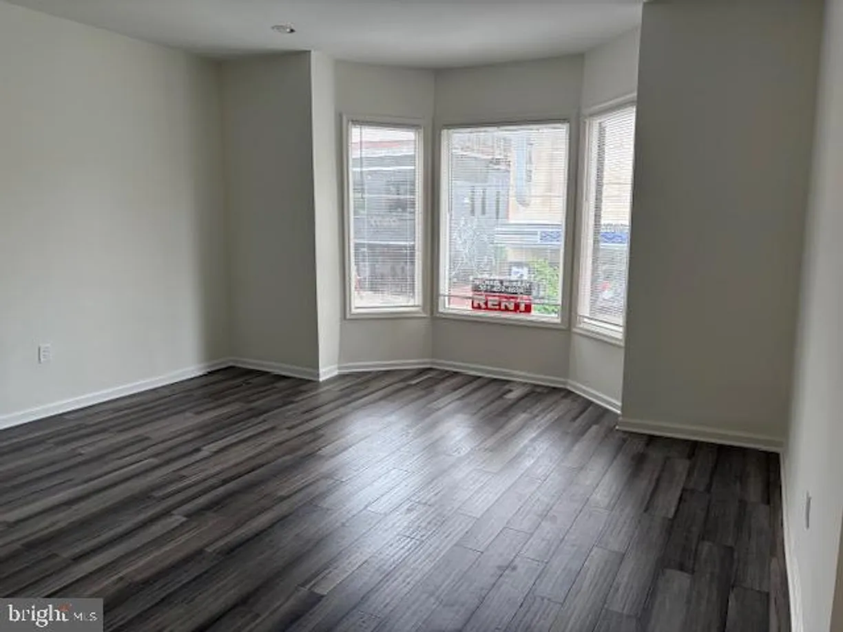 Washington Metro Area Real Estate | View 1326 H St Ne, 1 | Listing