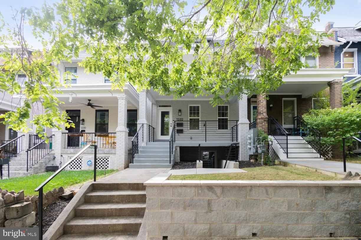 Washington Metro Area Real Estate | View 1232 Trinidad Ave Ne, 2 | 3 Beds