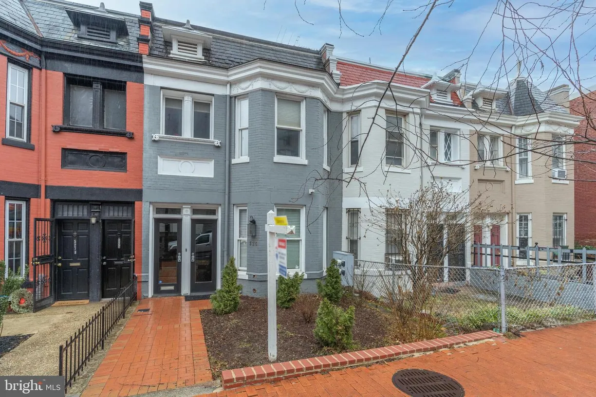 Washington Metro Area Real Estate | View 525 2nd St Ne | Listing