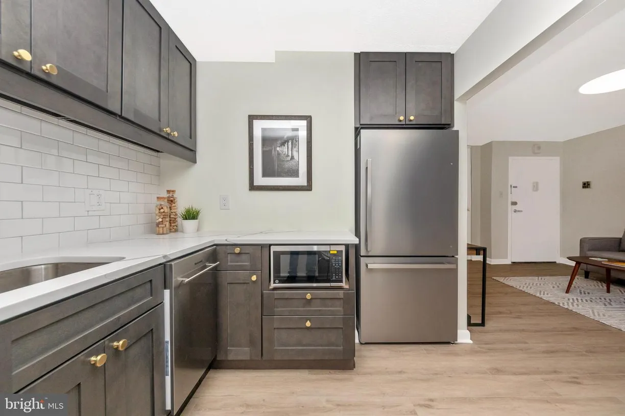 Washington Metro Area Real Estate | View 1440 N St Nw, 301 | Listing