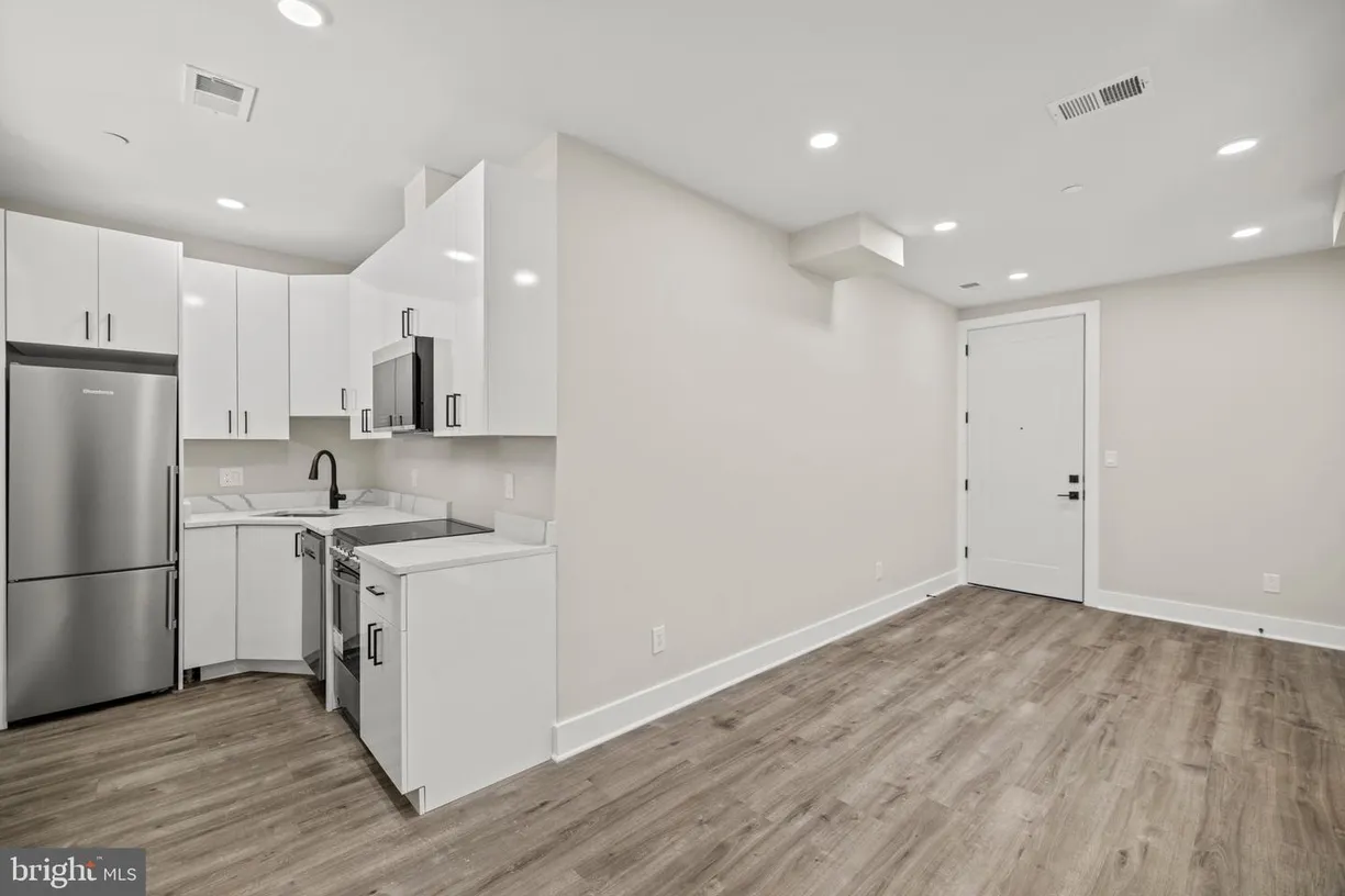 Washington Metro Area Real Estate | View 824 18th St Ne, 102 | Listing