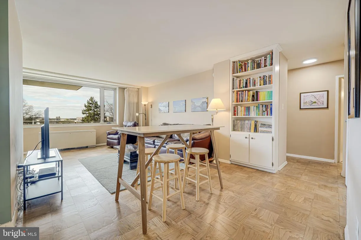 Washington Metro Area Real Estate | View 2800 Wisconsin Ave Nw, 504 | 1 Bed, 1 Bath