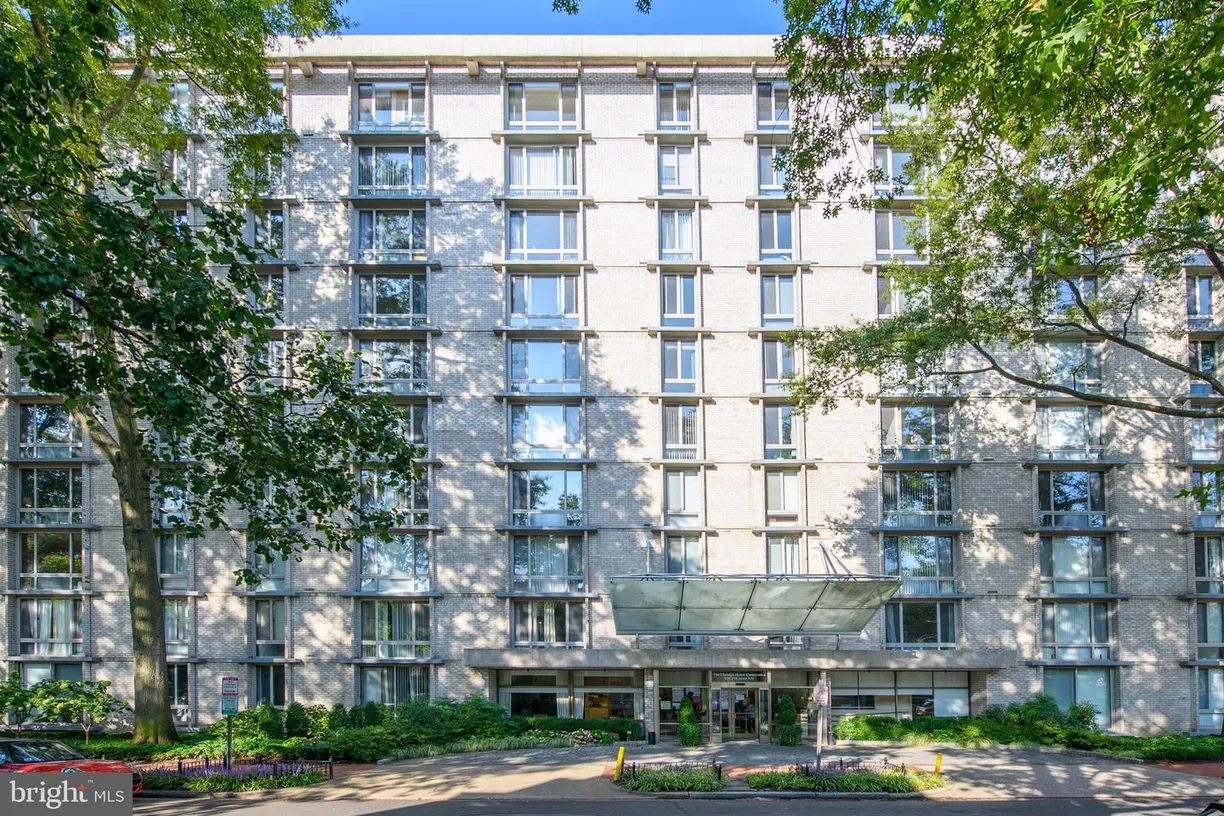 Washington Metro Area Real Estate | View 950 25th St Nw, 504-n | 2 Beds, 1 Bath